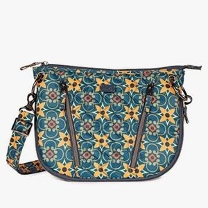 Lug Swivel Convertible Crossbody Bag